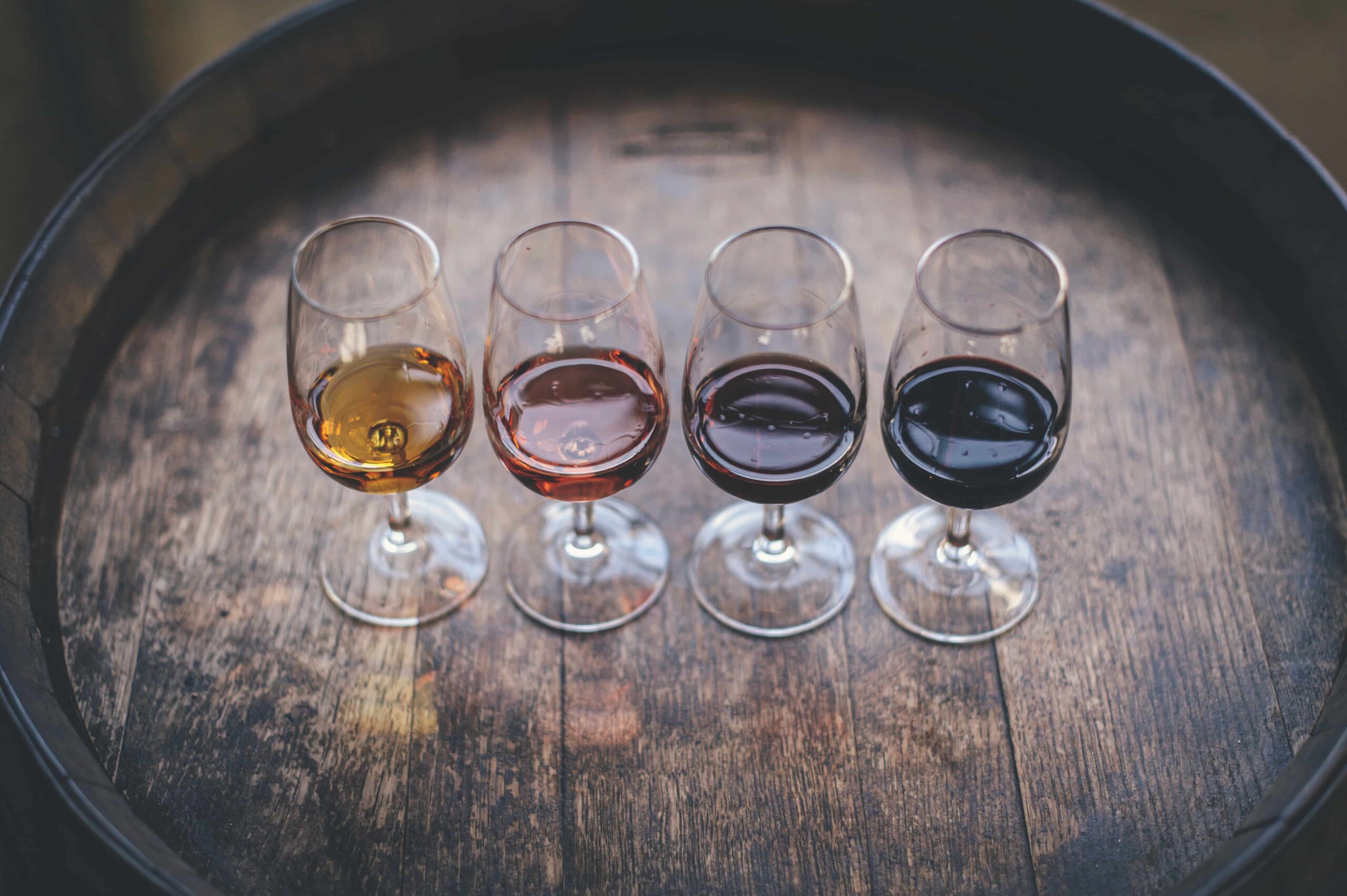 4 verres de différents vin de l'école d'œnologie de Changins